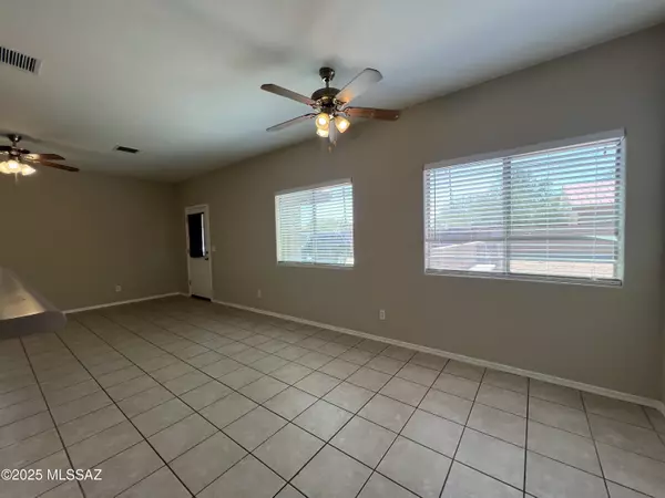 Tucson, AZ 85745,1223 W Alameda Street