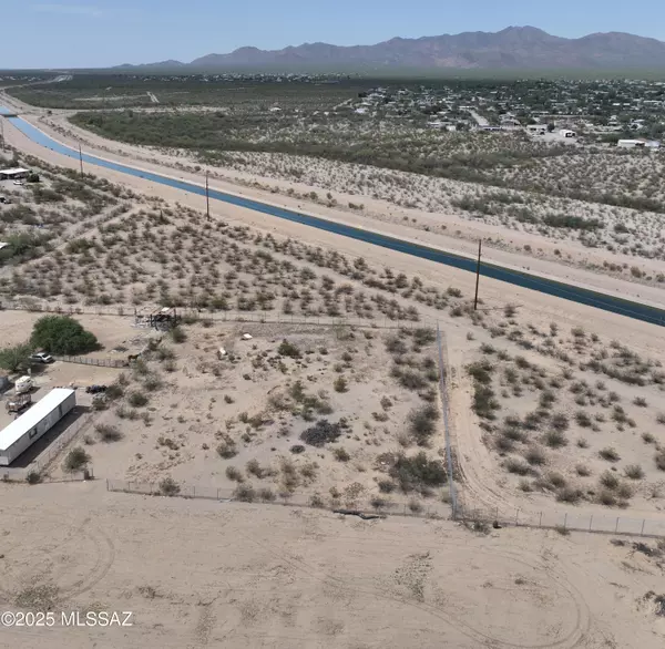 Tucson, AZ 85735,4327 S Desert Sunrise Trail #4