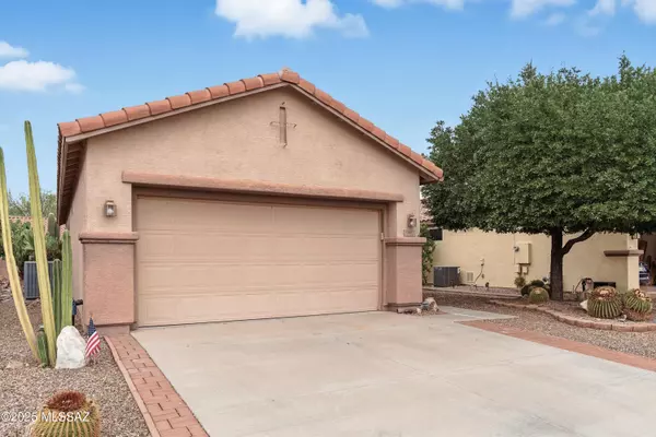 Tucson, AZ 85743,7940 W Blue Heron Way