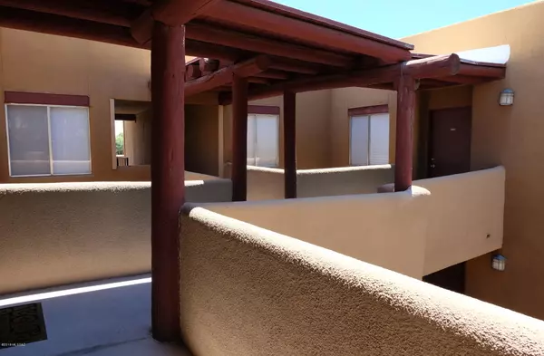 Tucson, AZ 85719,1810 E Blacklidge Drive #420