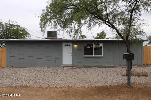 1912 S Columbus Boulevard, Tucson, AZ 85711