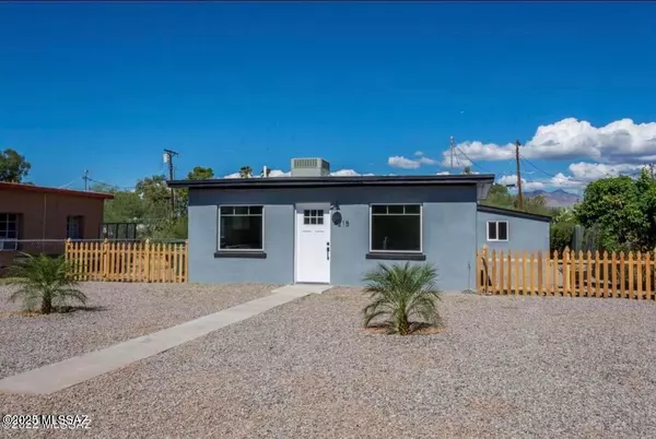 Tucson, AZ 85711,4215 E Camino De Palmas #A