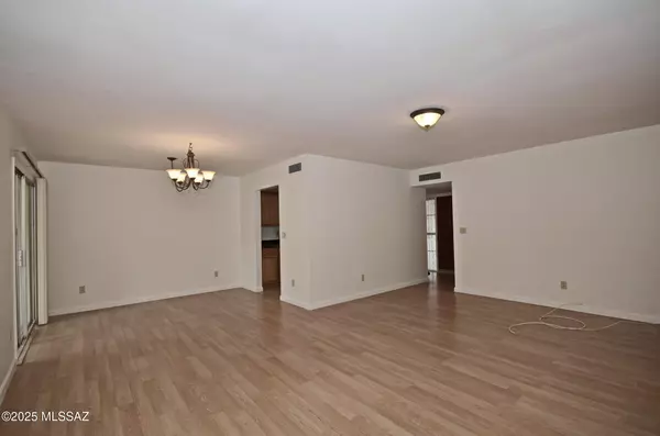 Tucson, AZ 85715,9036 E Palms Park Drive