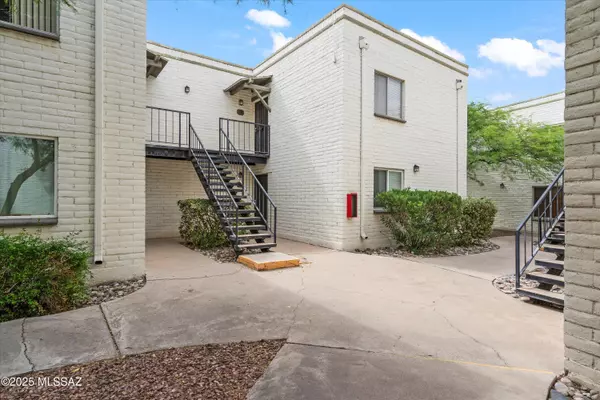 8450 E Old Spanish Trail #132, Tucson, AZ 85710