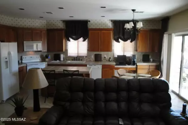 17621 S Bronze Mountain Pass, Vail, AZ 85641