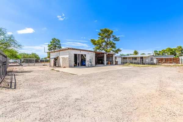 Tucson, AZ 85705,2020 W Ruthrauff Road