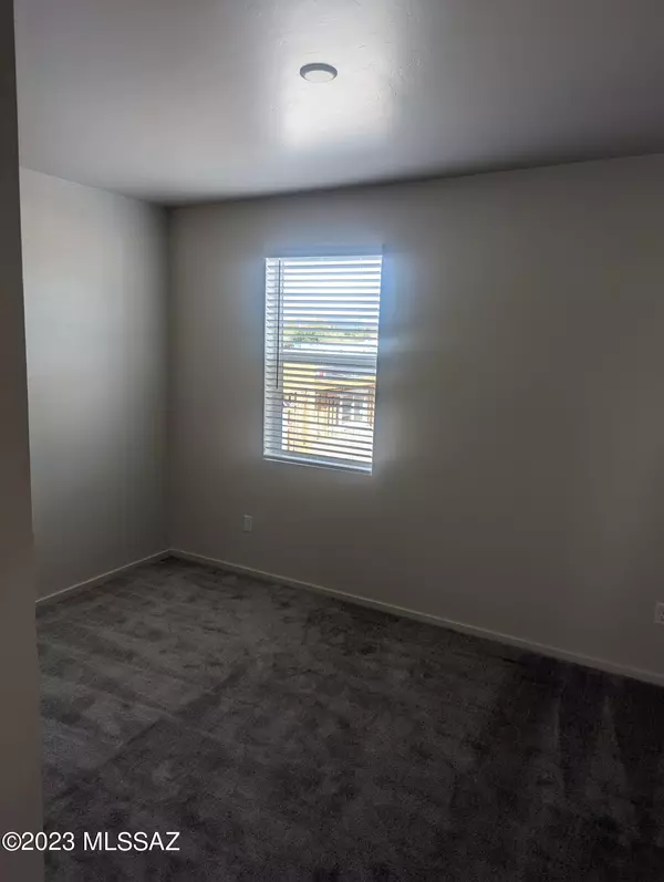 Tucson, AZ 85711,1862 S Poetry Lane