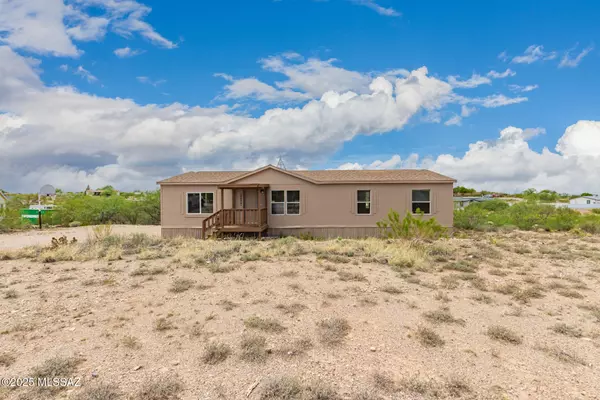 12644 S Red Horizon Trail, Vail, AZ 85641