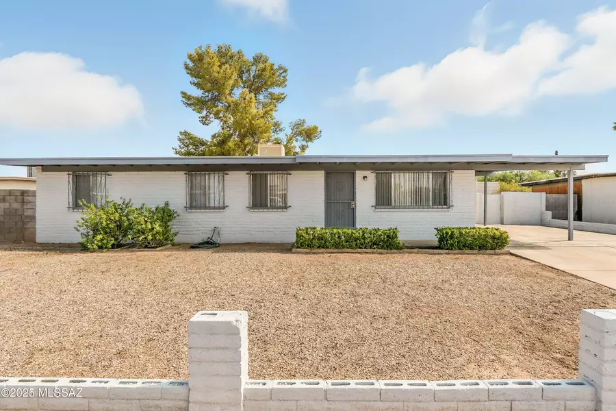 4816 S Calle Pilar, Tucson, AZ 85714