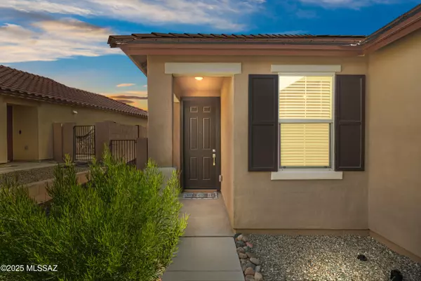 Sahuarita, AZ 85629,806 W Calle Calca