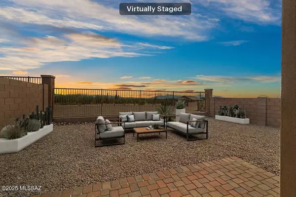 Sahuarita, AZ 85629,806 W Calle Calca