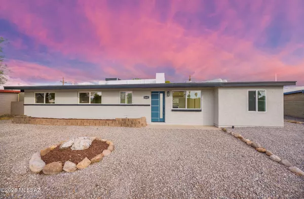 8442 E Pena Blanca Drive, Tucson, AZ 85730