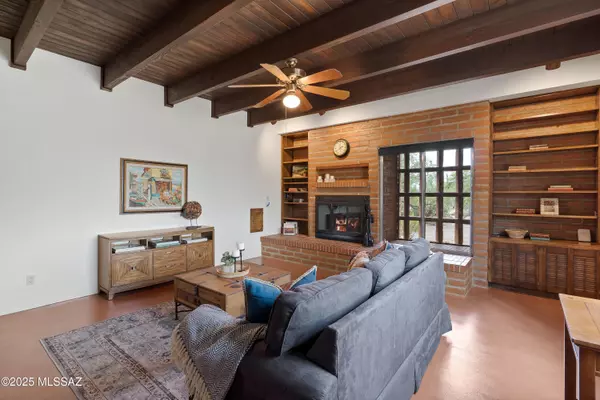 Tucson, AZ 85704,7240 N San Anna Drive