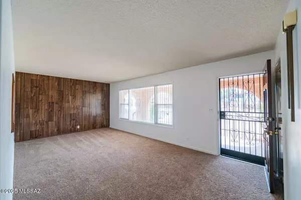 Benson, AZ 85602,140 W Yale Drive