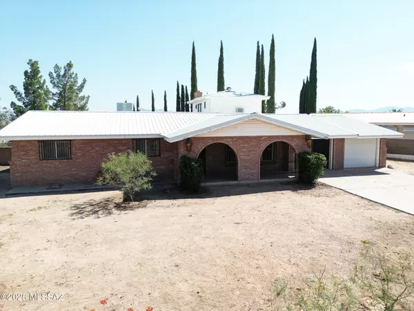 140 W Yale Drive, Benson, AZ 85602