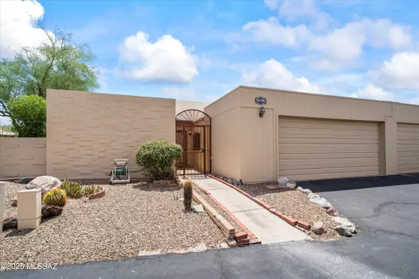 6970 E Abby Lane, Tucson, AZ 85715