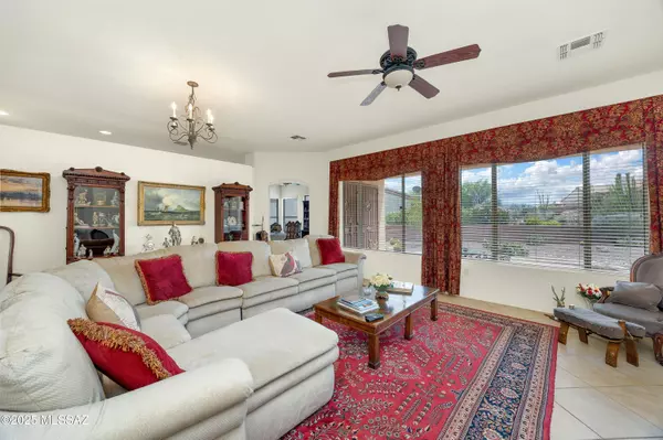 Green Valley, AZ 85622,2299 W Calle Casas Lindas