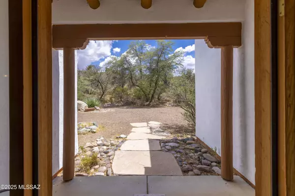 Oracle, AZ 85623,117 S Hobe Road