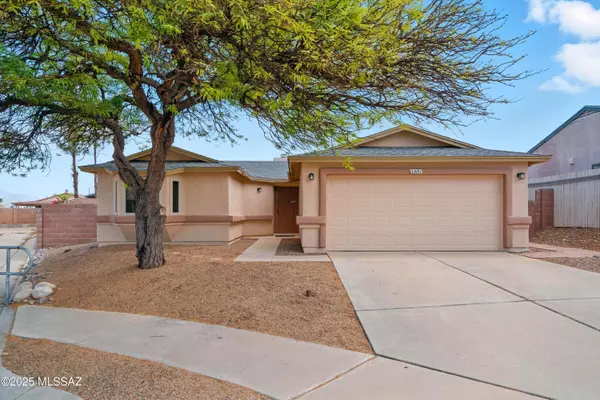 Tucson, AZ 85748,651 S Chimney Canyon Drive