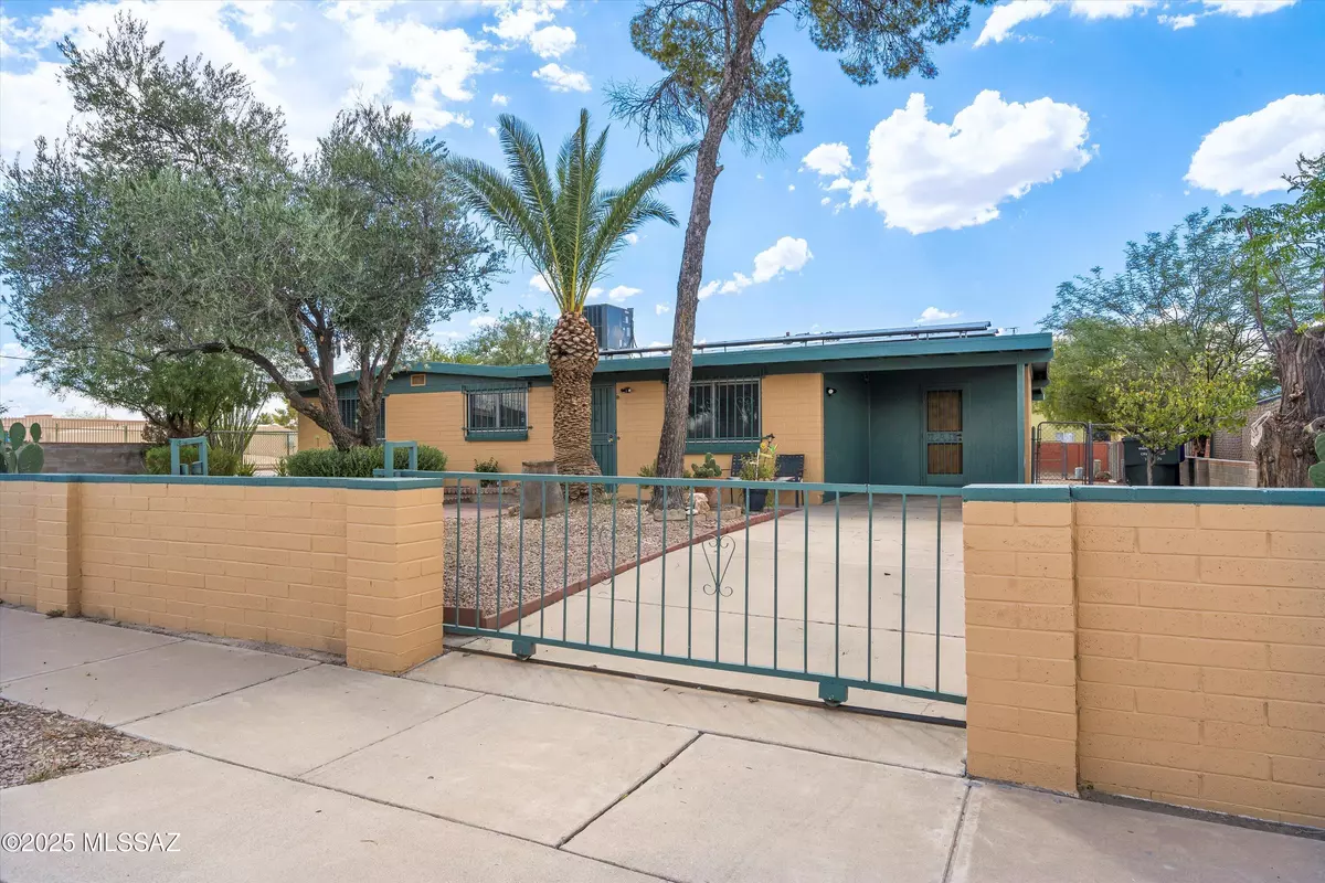 Tucson, AZ 85706,450 W Calle Ramona