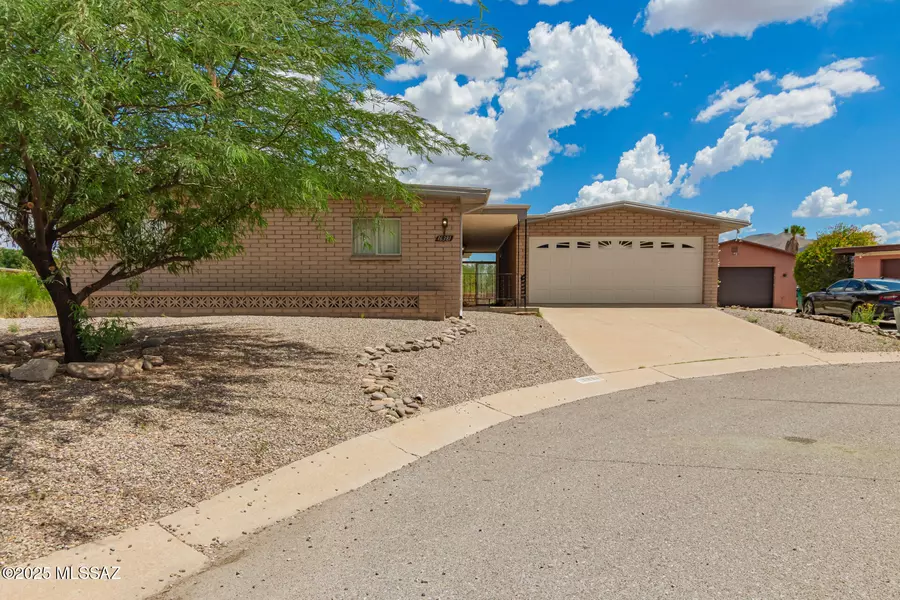 16381 S Observatory Place, Vail, AZ 85641