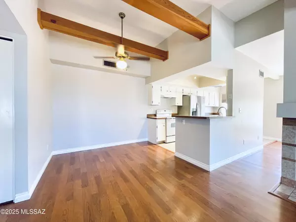 Tucson, AZ 85710,7972 E Colette Circle #UNIT 224