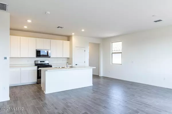 Sahuarita, AZ 85629,865 W Calle Alta Curva