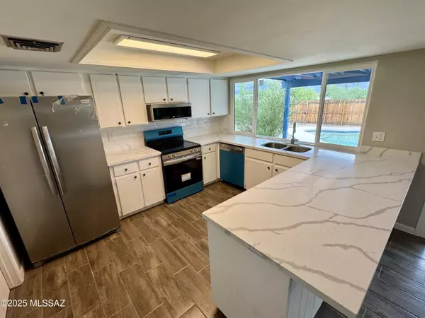 9301 E Speedway Boulevard, Tucson, AZ 85710