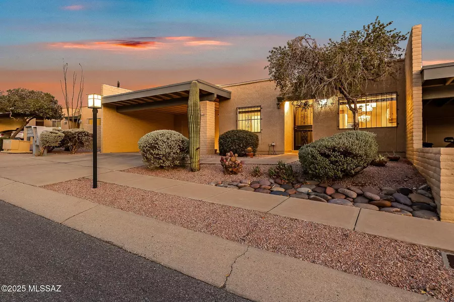 7848 E 4th Street, Tucson, AZ 85710