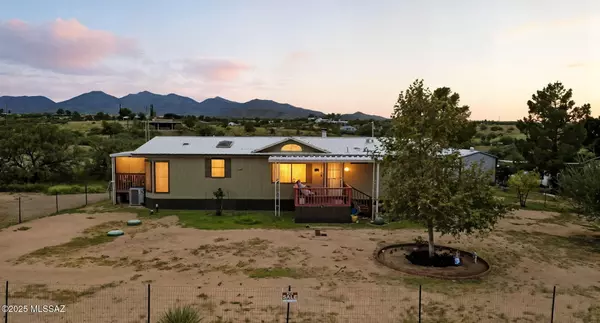 25130 E Shawnee Street, Benson, AZ 85602