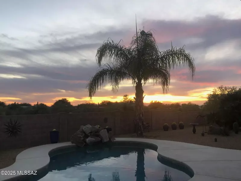 14272 E Whispering Ocotillo Place, Vail, AZ 85641