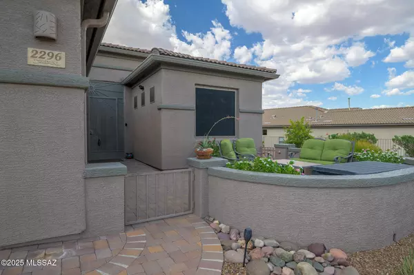 Green Valley, AZ 85622,2296 W Calle Cacillo