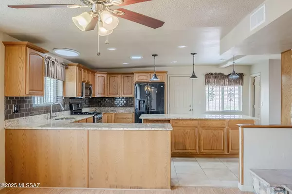 Tucson, AZ 85710,2141 S Deer Trail Circle