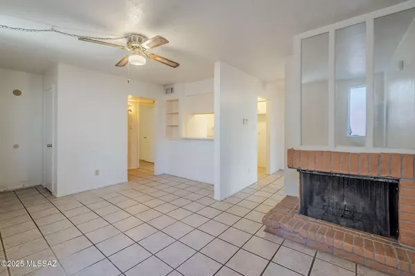 Tucson, AZ 85712,1600 N Wilmot Road #138