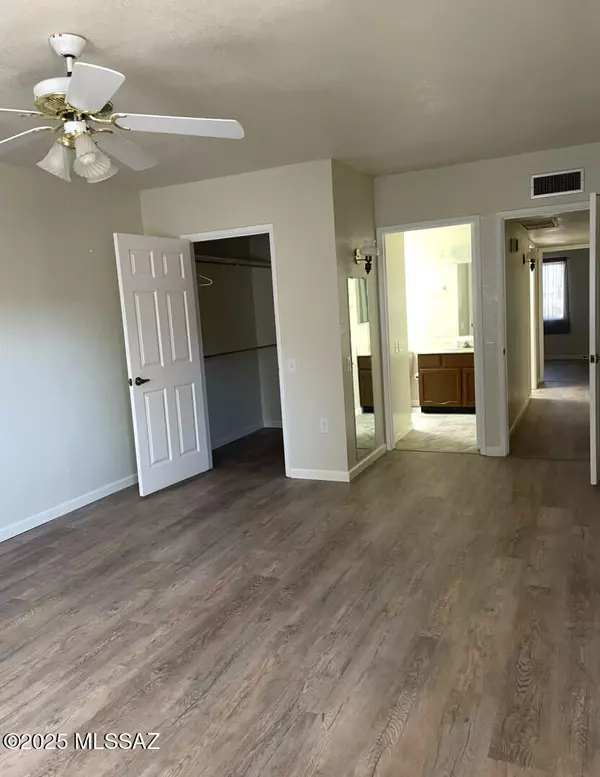 Green Valley, AZ 85622,1501 W Calle Mendoza