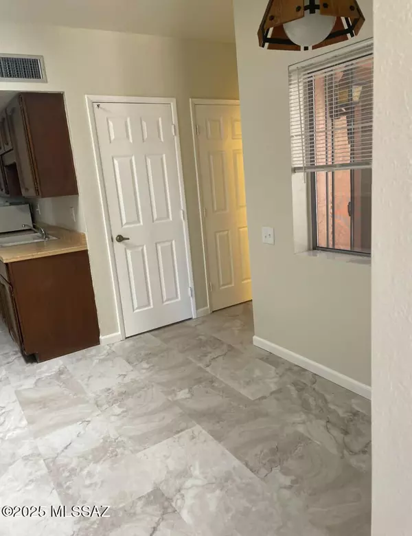 Green Valley, AZ 85622,1501 W Calle Mendoza