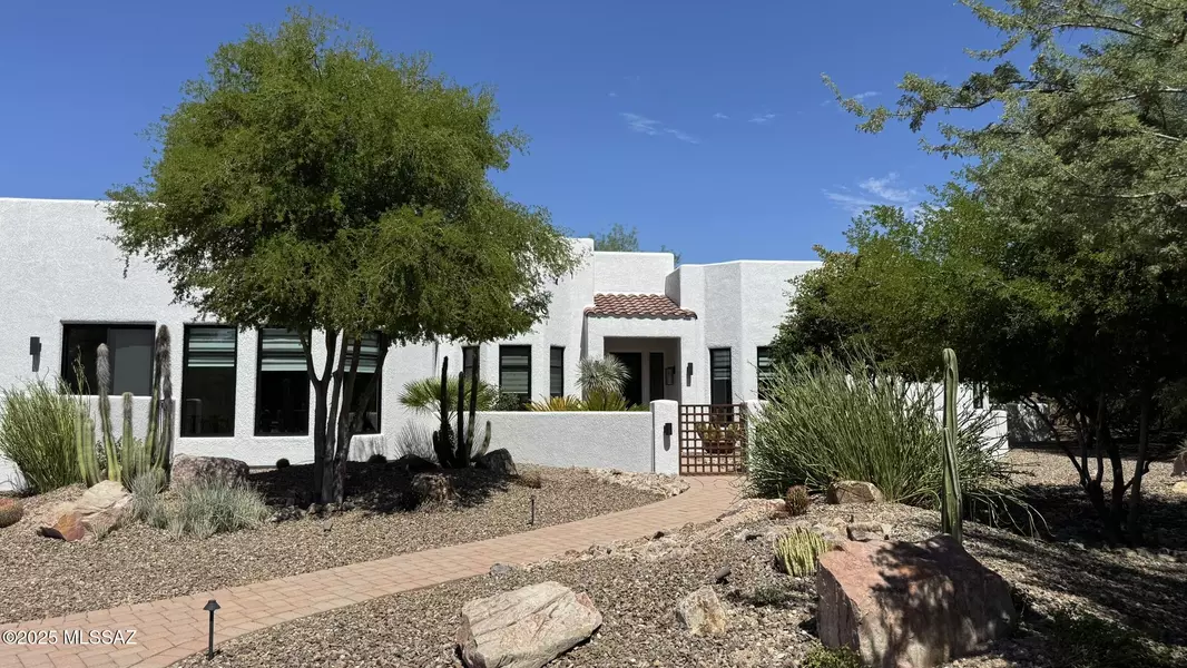 109 E Loch Lomond Place, Tucson, AZ 85737