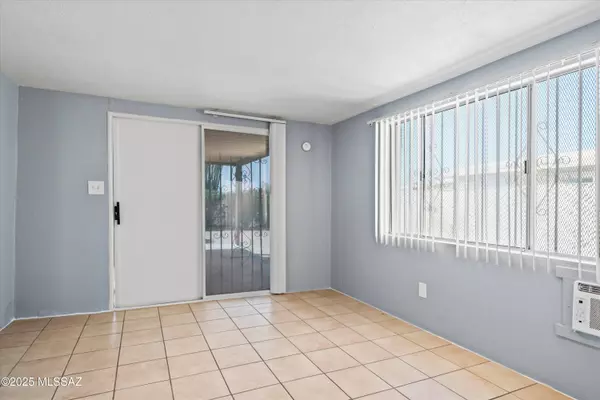 Tucson, AZ 85706,1227 E Ginter Road