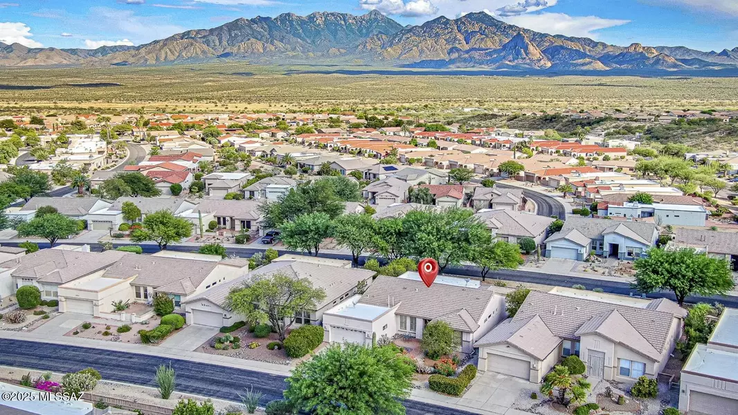 4691 S Piccadilly Drive, Green Valley, AZ 85622