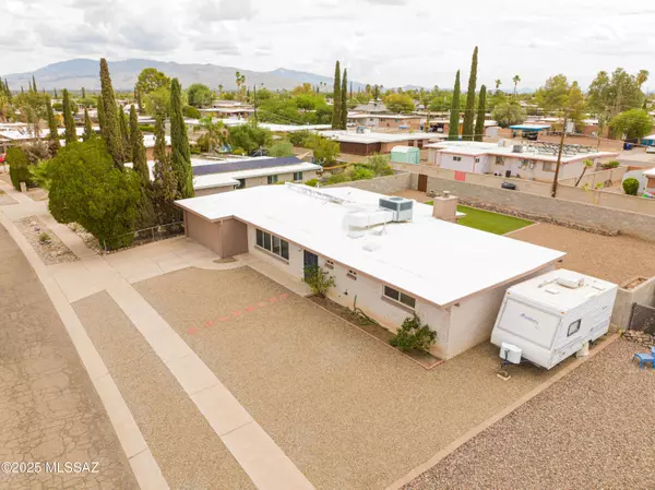Tucson, AZ 85710,7320 E 32nd Street
