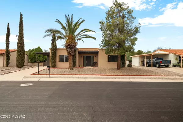 Green Valley, AZ 85614,1000 S La Higuera