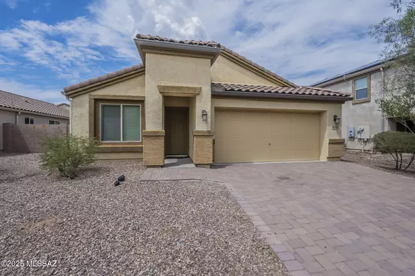 Marana, AZ 85653,8760 W Saguaro Moon Road
