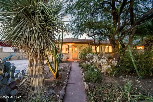 421 S Columbus Boulevard, Tucson, AZ 85711