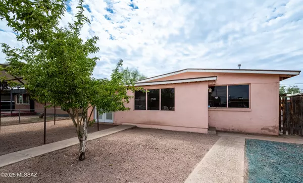 Tucson, AZ 85719,814 E Linden Street #A