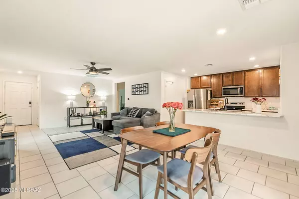 Sahuarita, AZ 85629,750 W Calle Calca