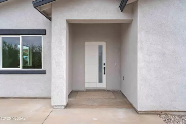 Nogales, AZ 85648,1793 Rusia Court