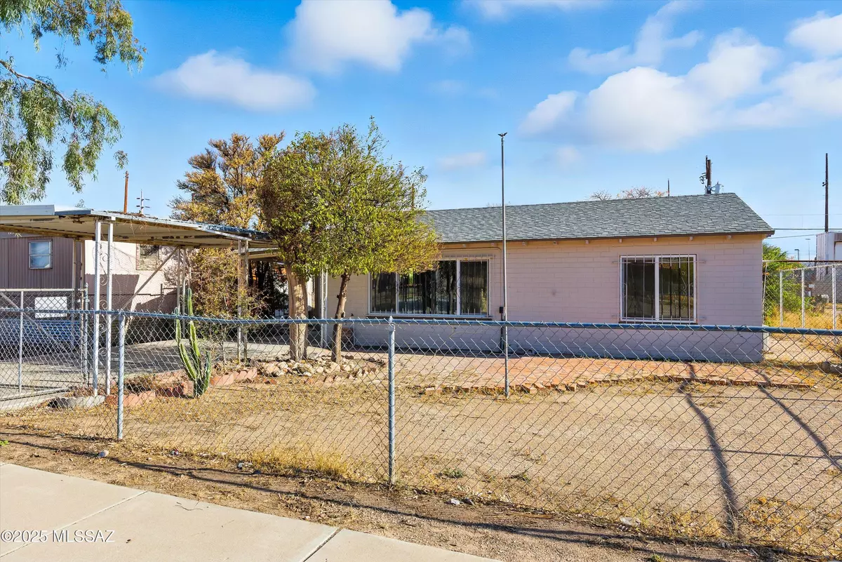 Tucson, AZ 85705,727 W Budmoore Terrace