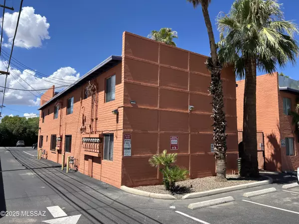 Tucson, AZ 85719,55 N Cherry Avenue #105