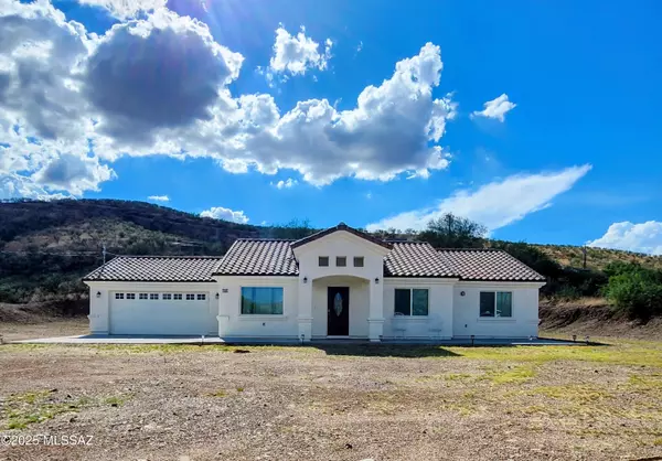 486 Avenida Papalote, Rio Rico, AZ 85648