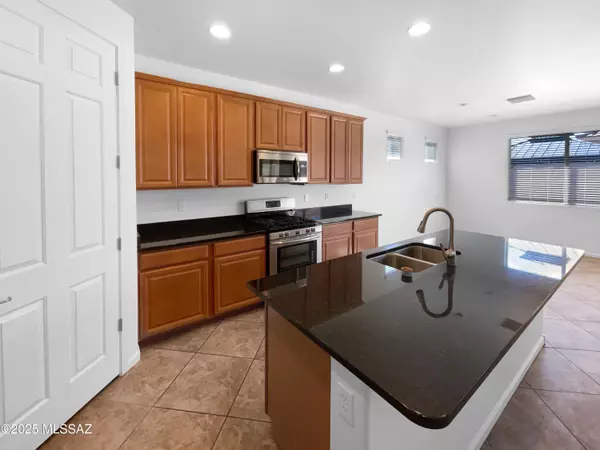 Tucson, AZ 85757,6457 W Smoky Falls Way